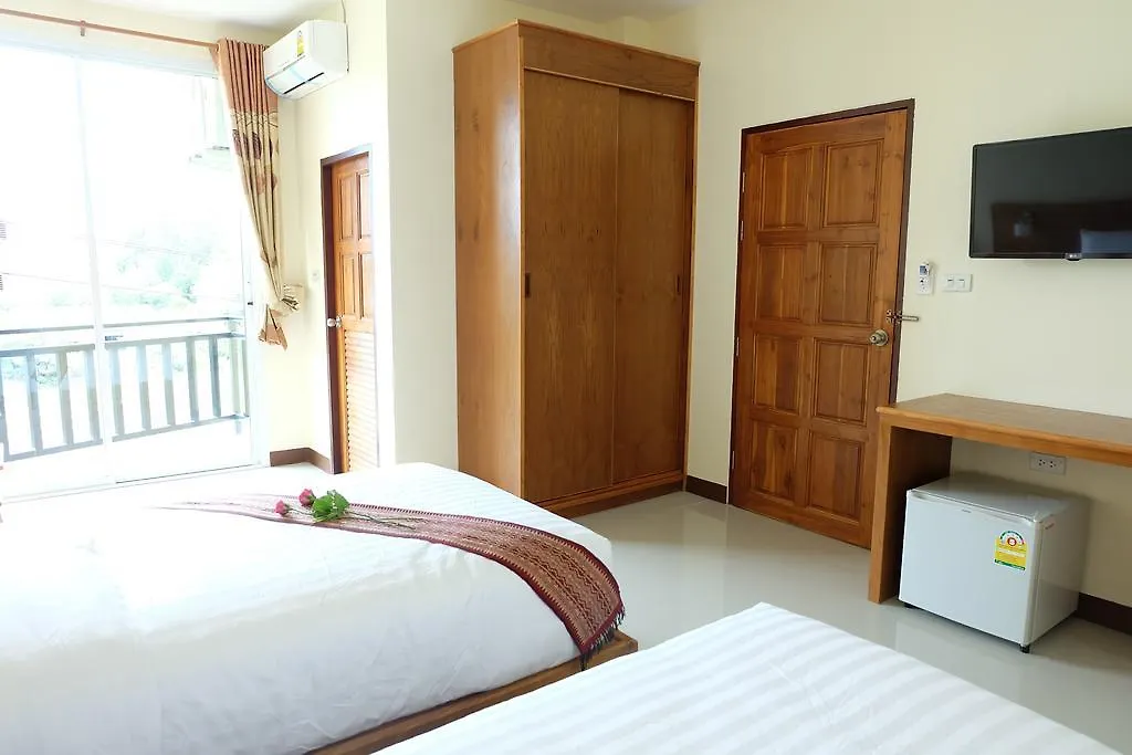 Chatin Guesthouse Khao Lak 2*,